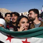 De « gloire à Bachar » à « vive la révolution », la transformation éclair des médias syriens