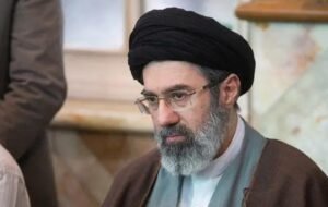Nouveau leader iranien : appel à la fermeture continue du détroit d’Ormuz
