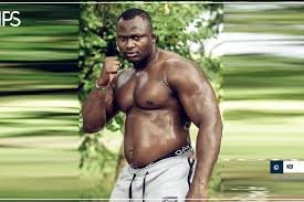 Avant le choc du week-end : un ancien roi des arènes venu apporter son soutien familial