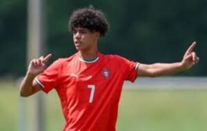 « Mercato : le PSG s’intéresse à Cristiano Ronaldo Jr »