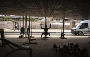 « Occupation des autoponts : le gouverneur de Dakar tire la sonnette d’alarme »