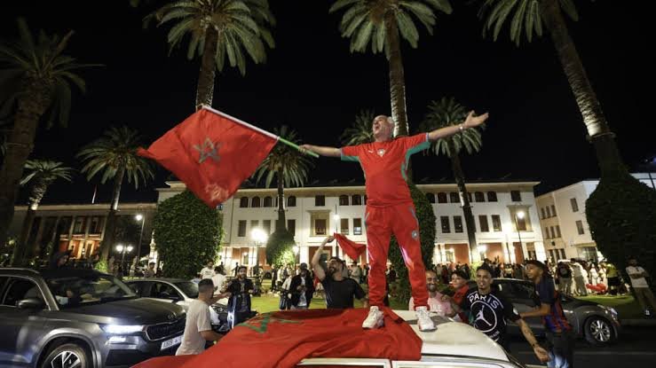 Mondial 2026 : des supporters marocains perturbent la soirée des Bleus avant le choc des quarts