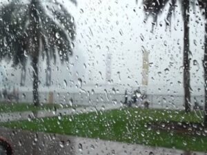 Météo : des averses et des orages annoncés dans plusieurs régions cet après-midi