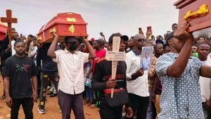Bukavu : une ville en deuil après l’inhumation des jeunes victimes de l’incendie