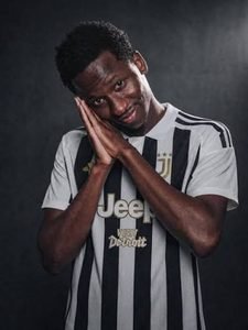 Juventus : Pape Matar Sarr s’engage officiellement pour 30 millions d’euros