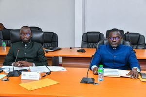 LA MATINALE DE SL-INFO : La réunion avec les créanciers extérieurs du Sénégal et le programme ‘’Un étudiant, un ordinateur’’ en exergue dans les quotidiens